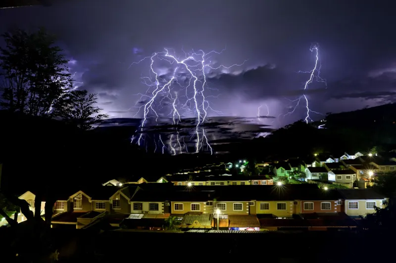 Before the Clouds Roll In: A 10-Step Pre-Monsoon Checklist for Arizona Homeowners